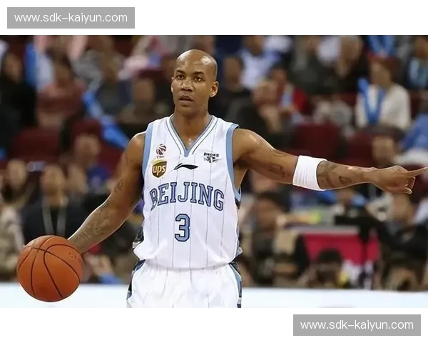 恩怨局还是英雄惜？马布里与杜锋：CBA横跨二十年的“相爱相杀”全剧终了吗？